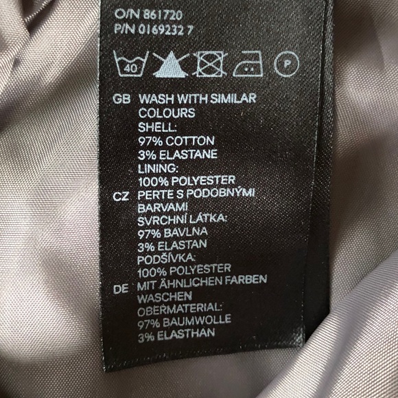 H&M Skirt w/Pockets - Picture 4 of 5